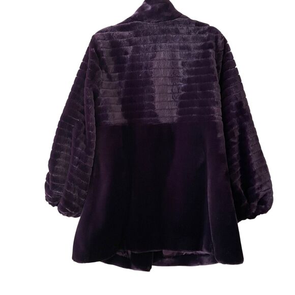 Pamela McCoy Faux Fur Coat - Picture 2 of 14